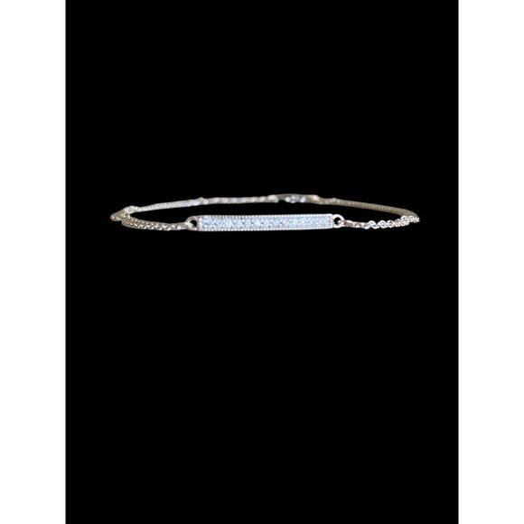 Elegant Silver Bracelet - Picture 4 of 6